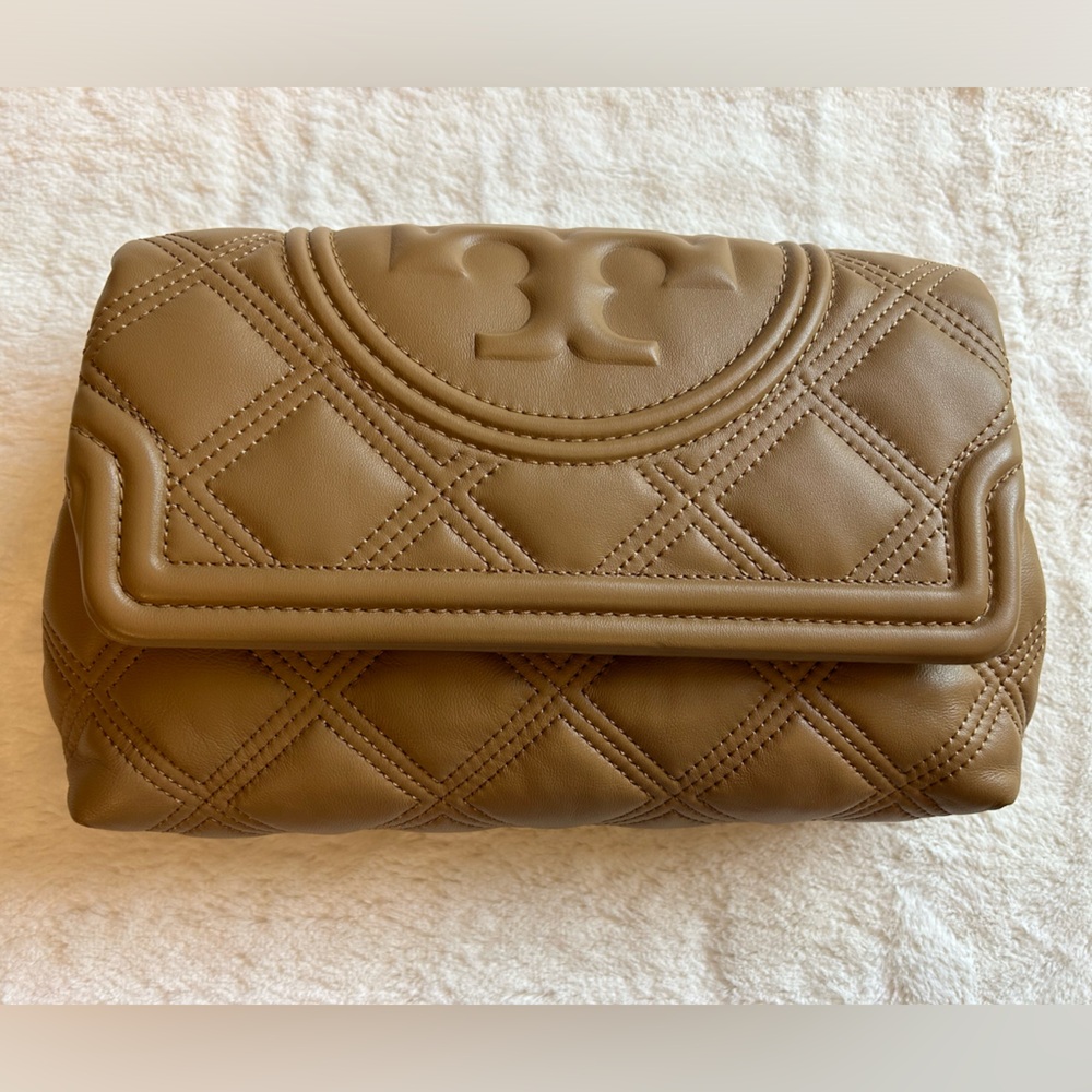 NWOT Tory Burch Quilted Leather Clutch
